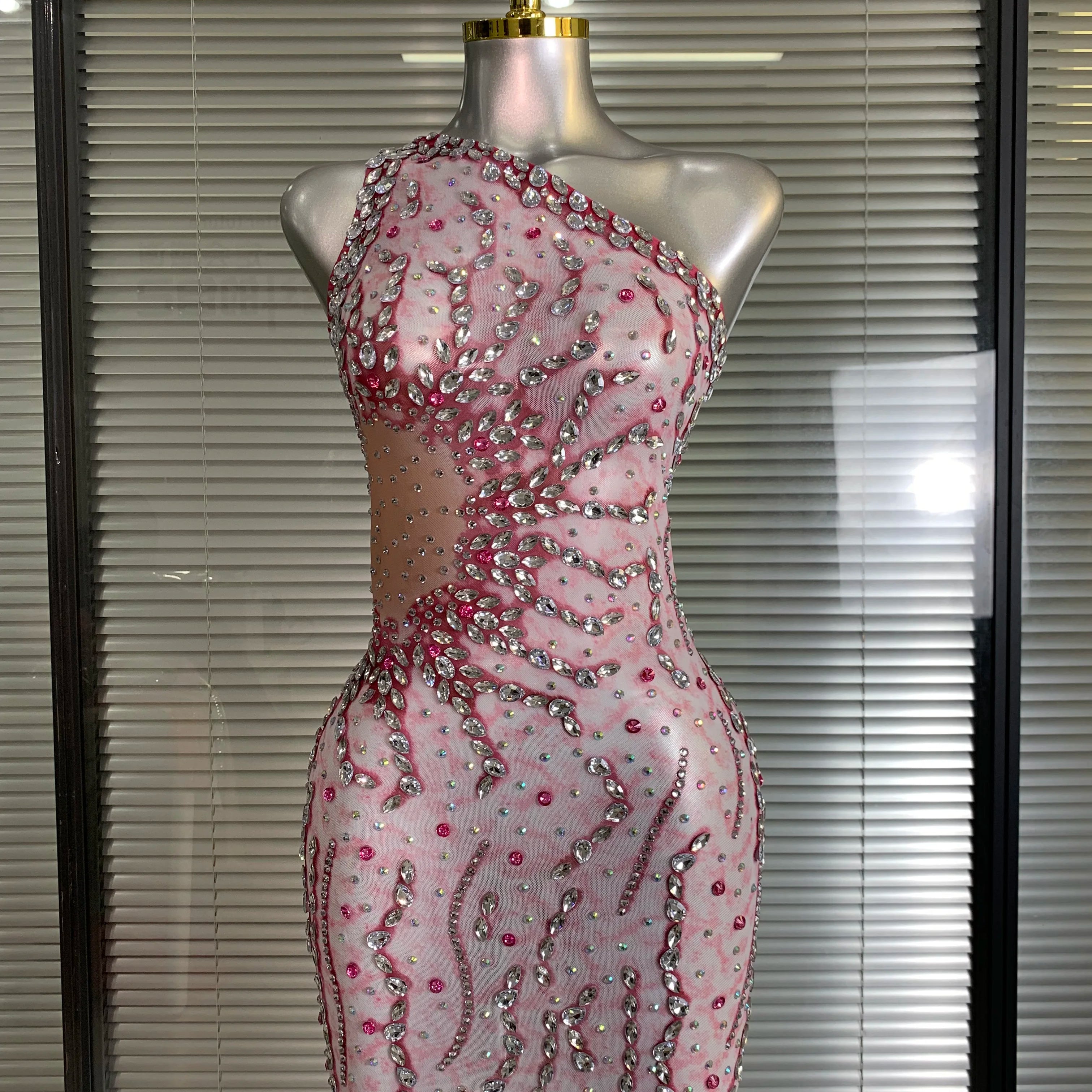 Women Sexy Mesh Crystal Diamonds Mini Costume Stage Dancer One Shoulder Stretchy Mini Night Club Party Dress