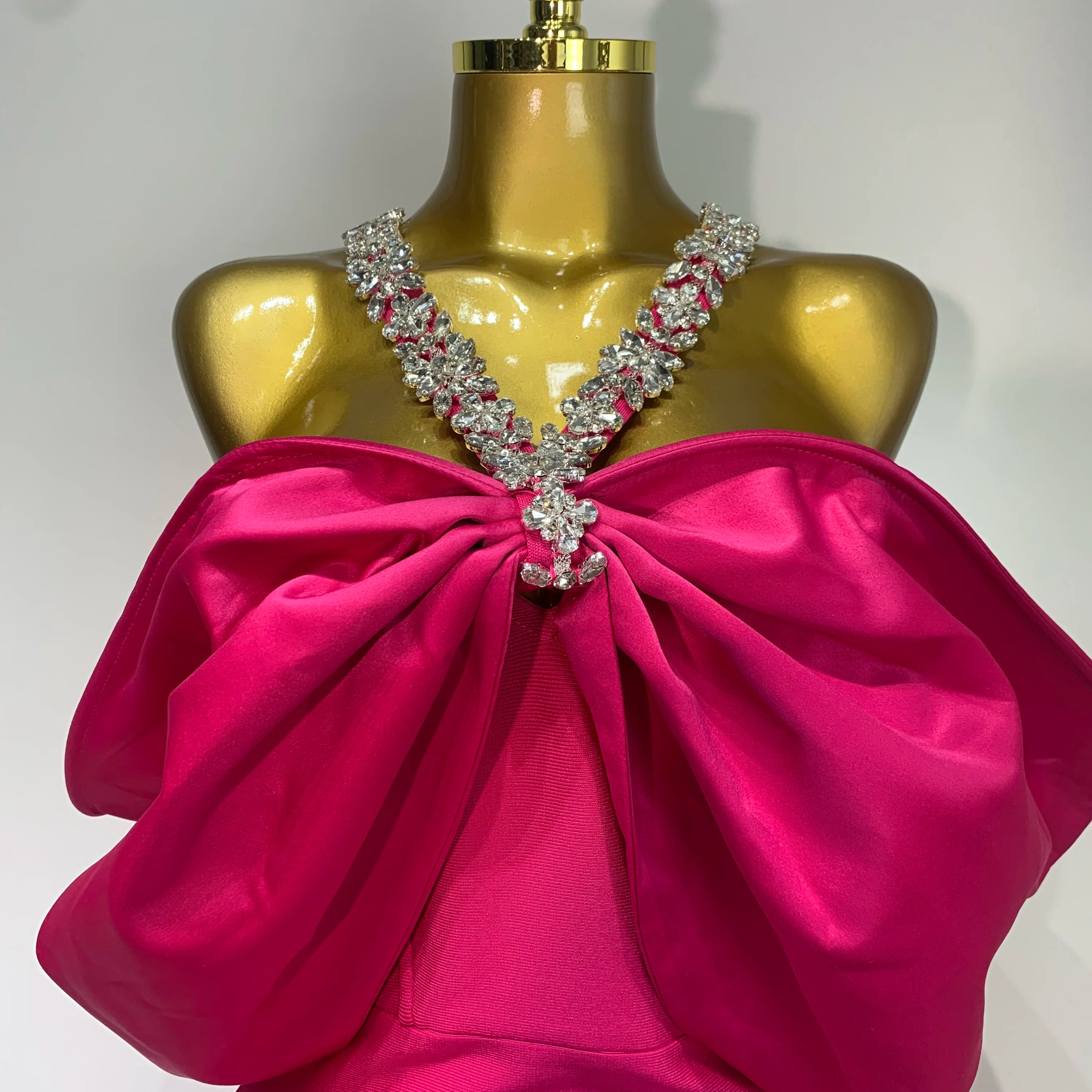 Women Sexy Halter Off the Shoulder Crystal Ruffles Bodycon Long Bandage Dress Nightclub Party Luxury Birthday Celebrate Gowns