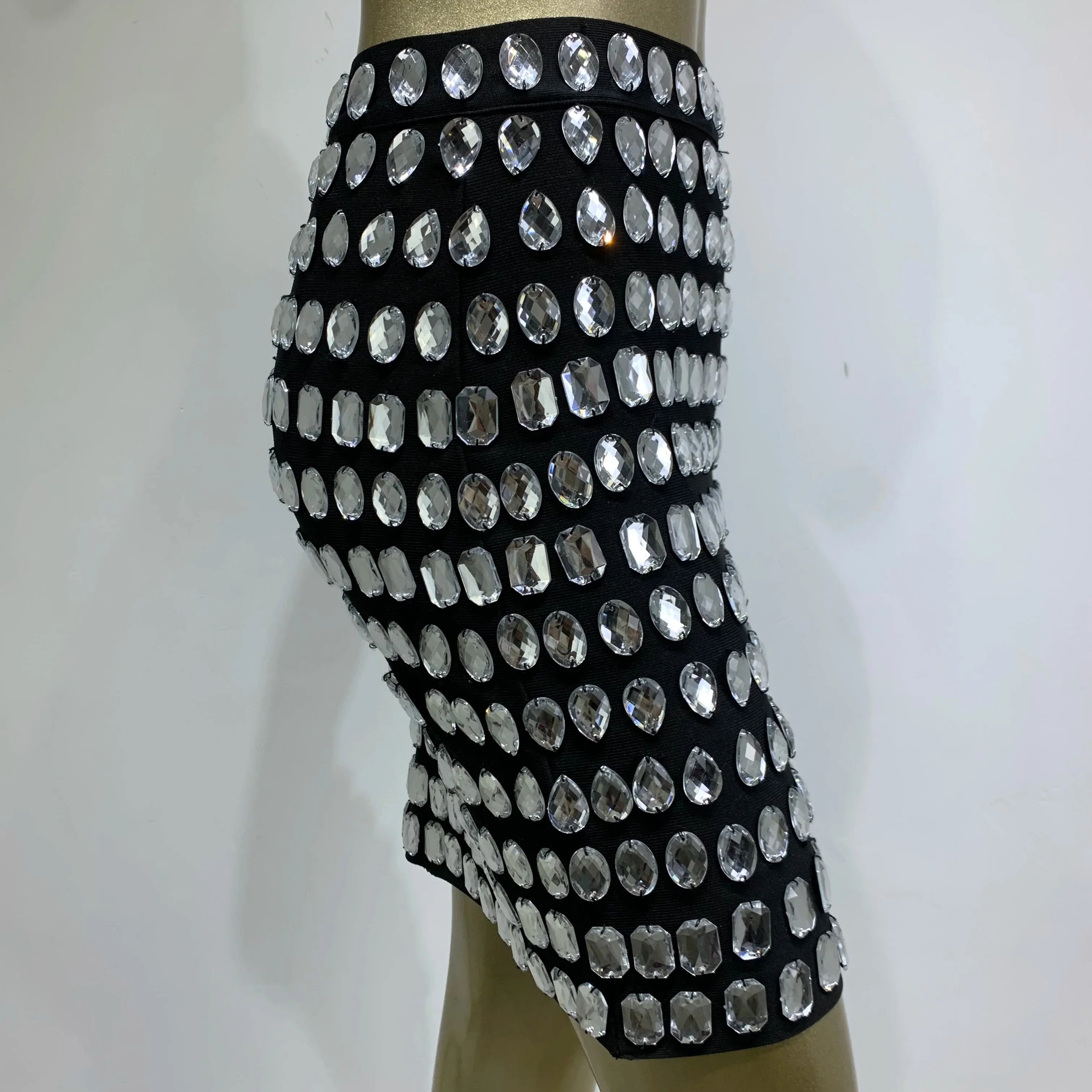 Women Celebrity Beading Rhinestone Black Mini Bodycon Bandage Skirt Designer High Waist Party Office Lady Elegant Skirt