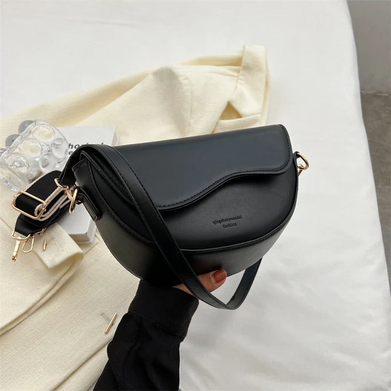 Small Leather Saddle Armpit Bags for Women Summer Chain Shoulder Crossbody Bag Ladies Vintage Underarm Handbags bolsa black