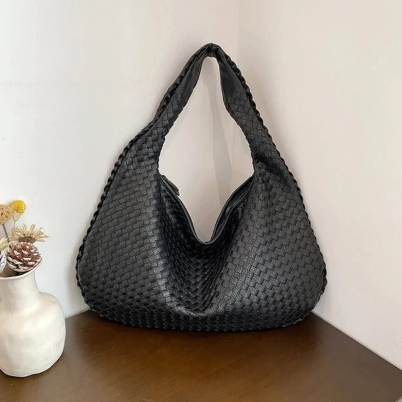 Woven Bag French High-end Women's Atmospheric Versatile One Shoulder Underarm Bag Niche Texture Portable Commuting Bag
