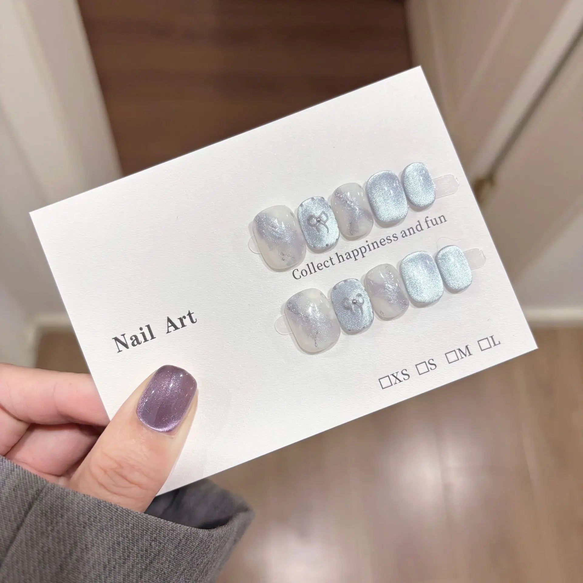 10Pcs Short Round Press on Nails Full Cover Blue Cat's Eye Bow Fingertips with Jelly Glue Simple False Nails Detachable Manicure