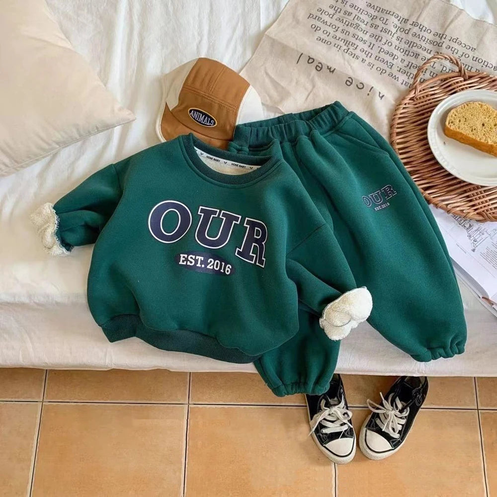 Boys and Girls' Plush Sweater Long Sleeved Pullover Sweater Korean Version Children's Sports Letter Printed Top AZ4327D