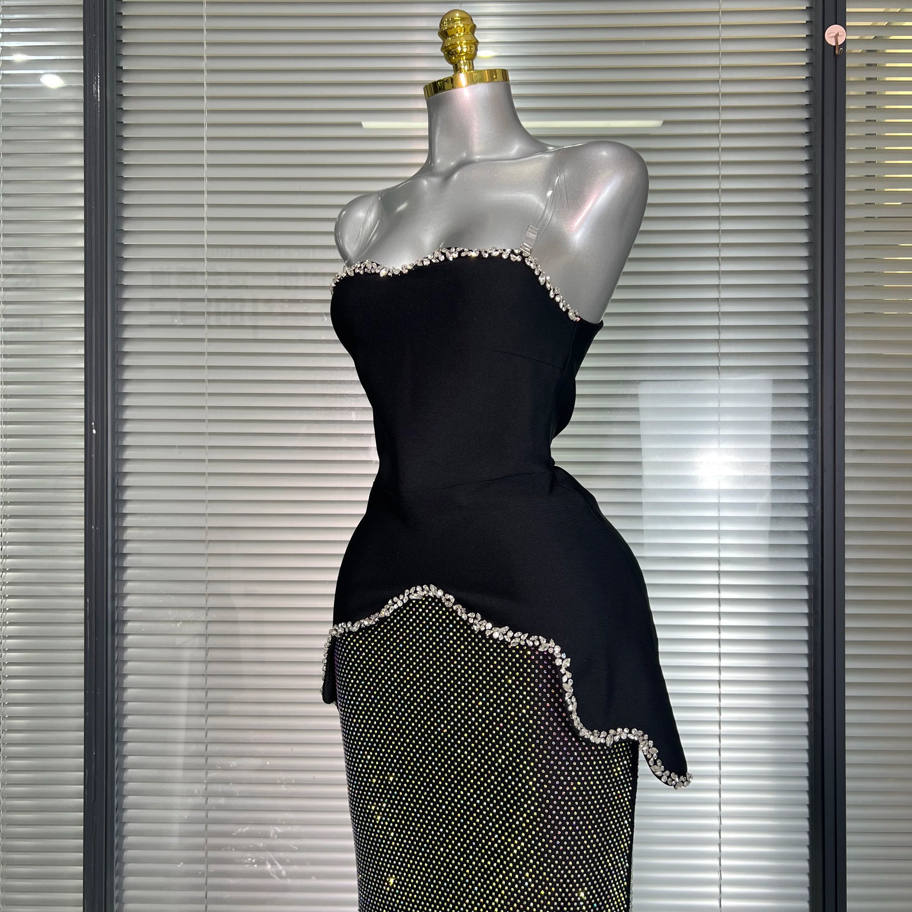 Summer New 2025 Women Sexy Strapless Crystal Bandage Two Piece Set Celebrity Sparkly Evening Party Skirt Suits