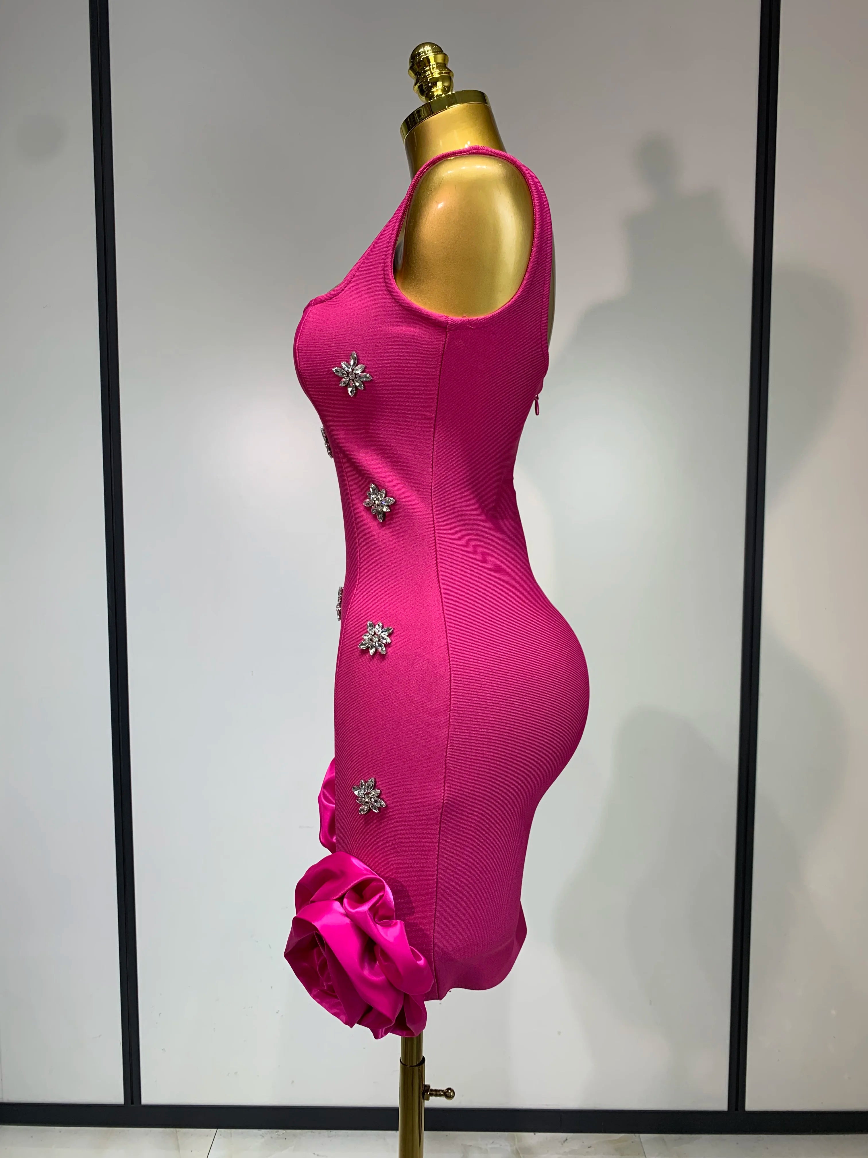 Shining Diamonds Sleeveless Sexy Bodycon Mini Bandage Dress Ruffles Celebrate Evening Party Luxury Birthday Outfit Vestido