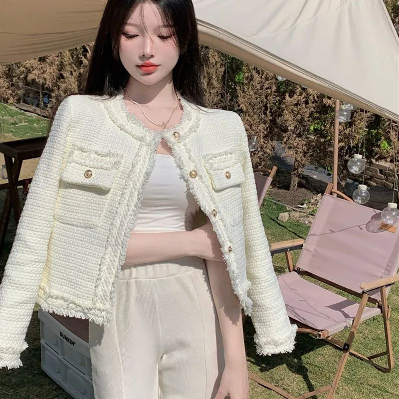 Spring White Tweed Jacket Women Korean Fashion Golden Single-Breasted Short Coat Ladies Pockets Long Sleeve Outwear