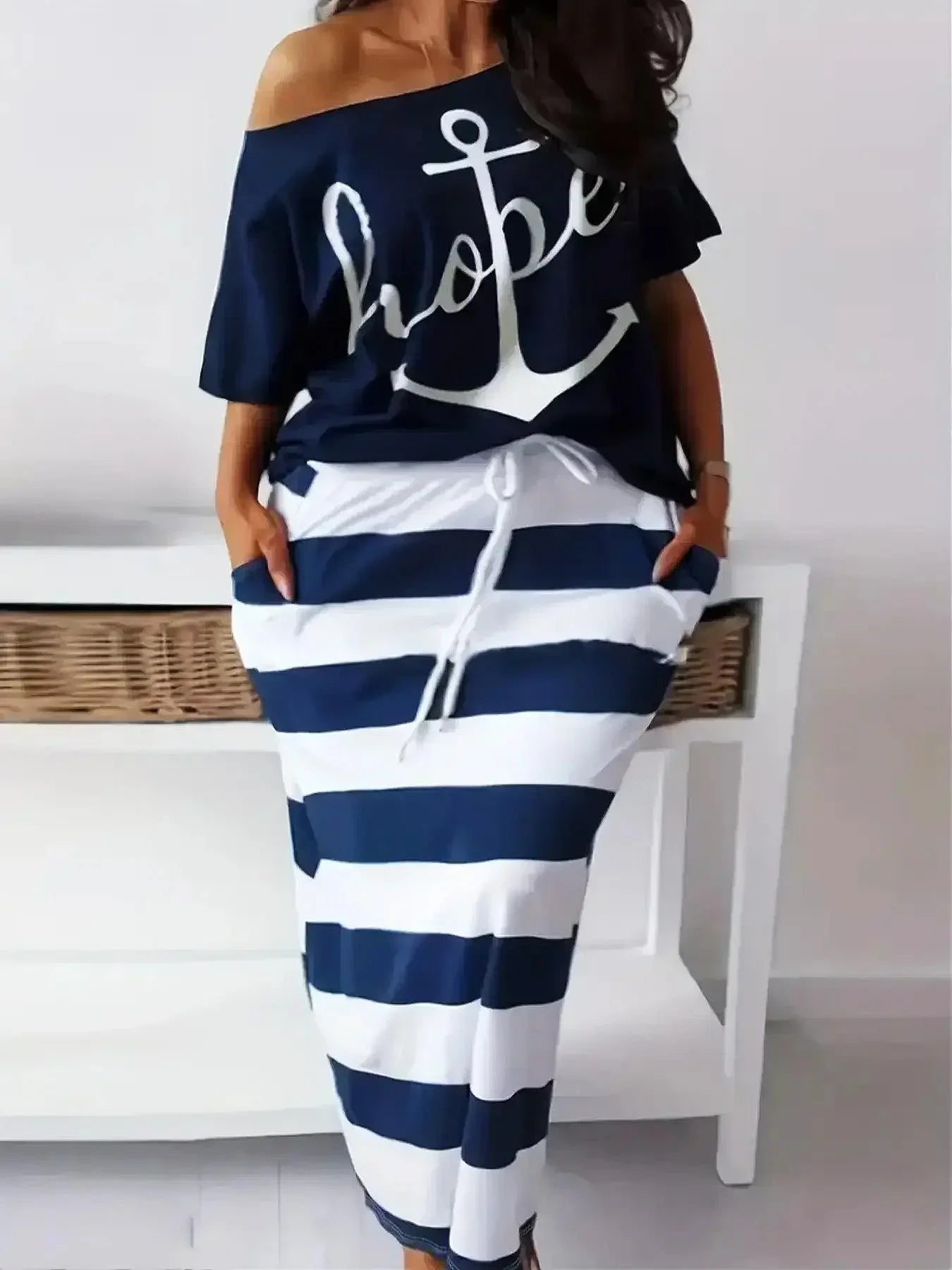 Plus Size 1XL-5XL Women's Fashion Short Sleeve Striped Pants Set Casual Loose Round Neck Letter Printed Short Sleeve Pants Set