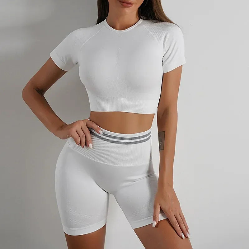 Seamless Yoga Sets Sports Fitness Peach Hip-lifting Shorts Beauty Back Short-Sleeved Suits Workout Gym Leggings Set for Women White1