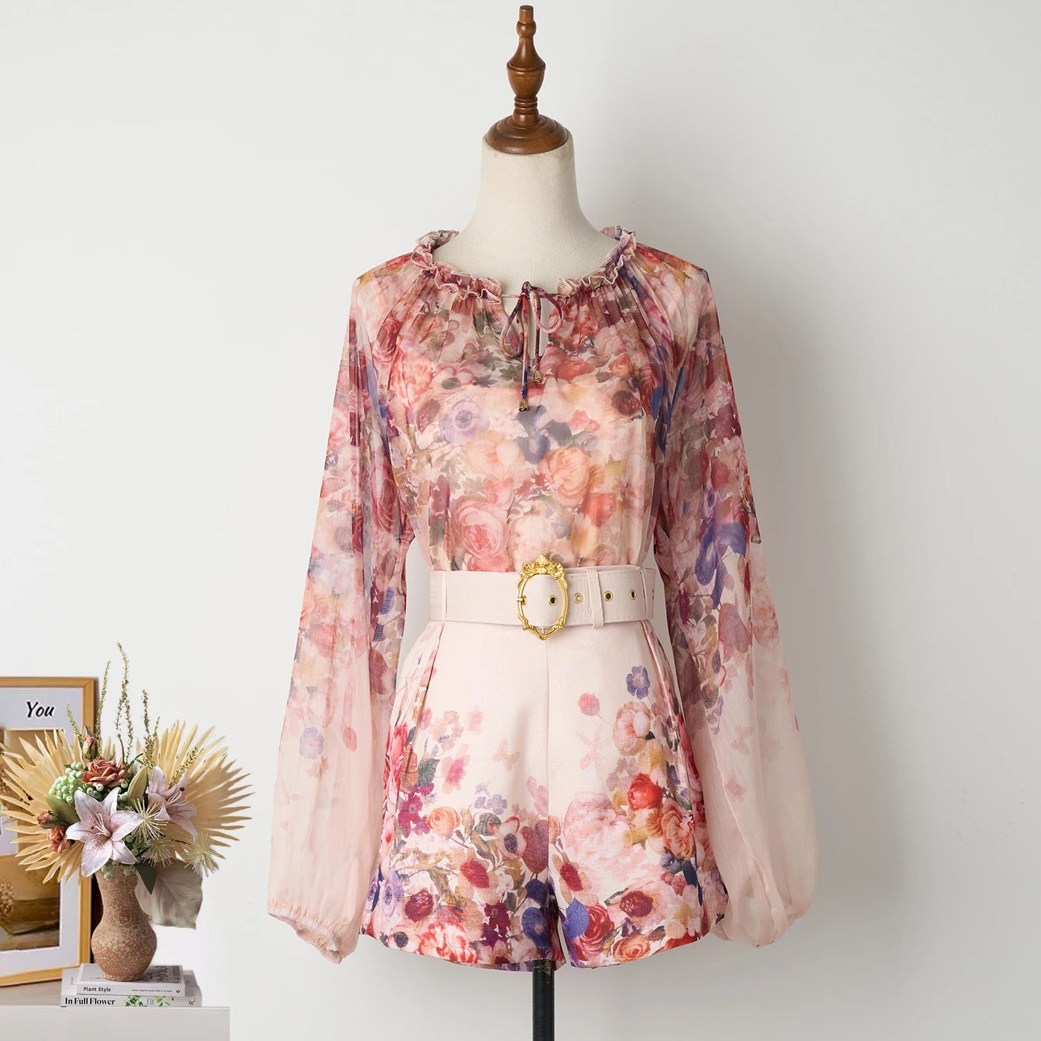 Shot Spot Australia Positioning Printing Top Three-Dimensional Flower Lace-up Top + Wide Leg Shorts Suit Women