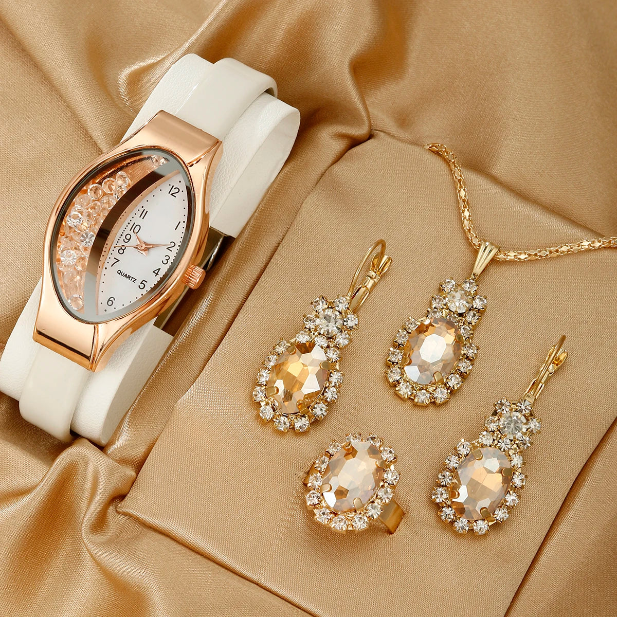 5pcs Set Fashion Versatile Watches Women Leather Band Ladies Watch Simple Casual Quality Luxury Ladies Quartz Wristwatches WHITE