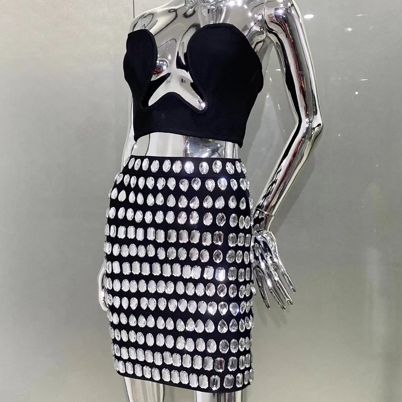 High Quality Sexy Deep V-Neck Strapless Top And Sparkling Diamonds Mini Skirt 2 Pieces Woman Set Birthday Party Vestido