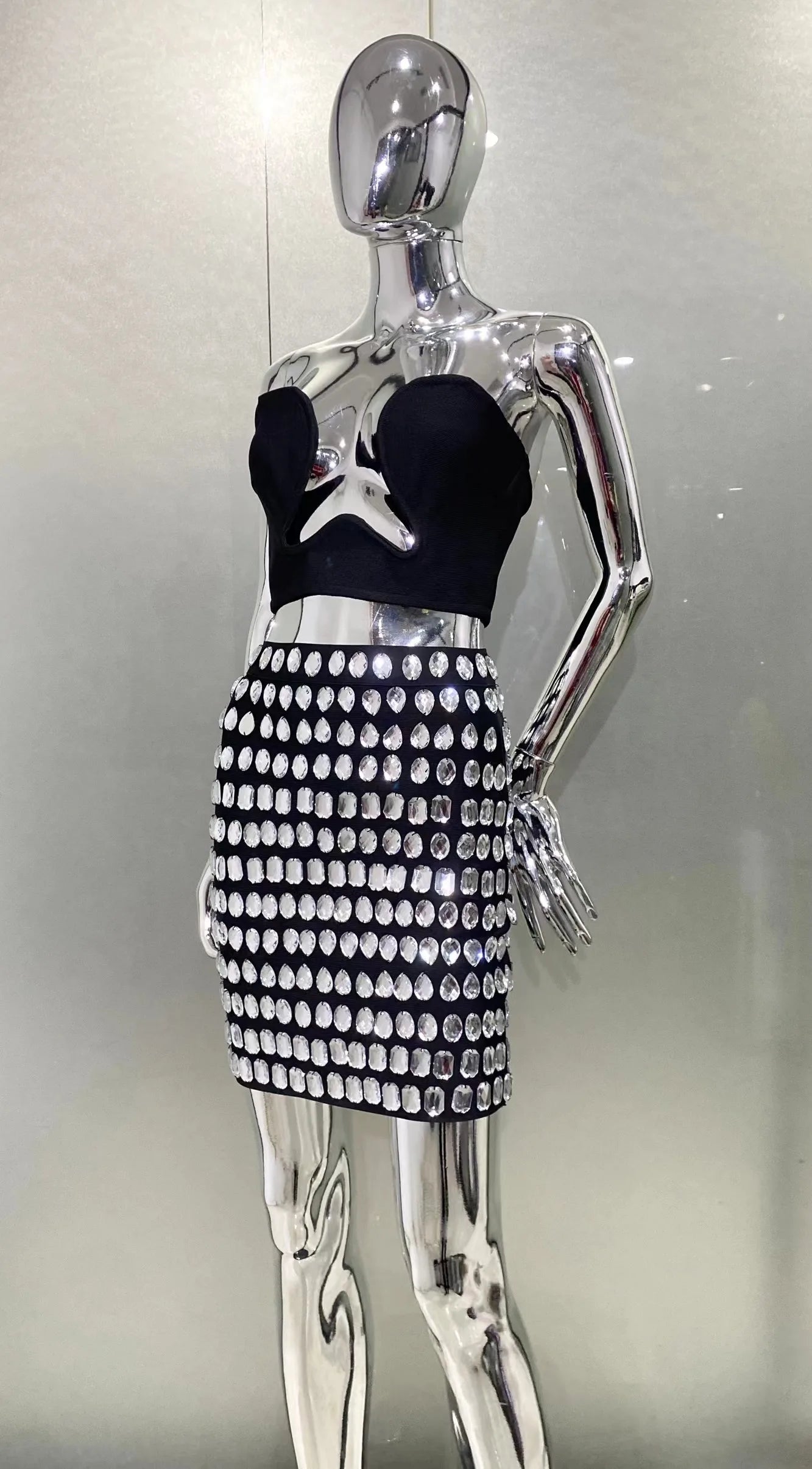 High Quality Sexy Deep V-Neck Strapless Top And Sparkling Diamonds Mini Skirt 2 Pieces Woman Set Birthday Party Vestido