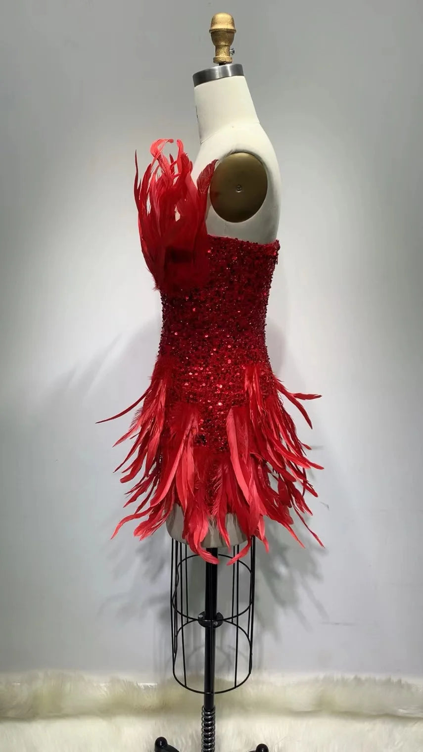 Luxurious Spring Red Color Women Strapless Feathers Bodycon Mini Dress Celebrate Birthday Cocktail Party Dress