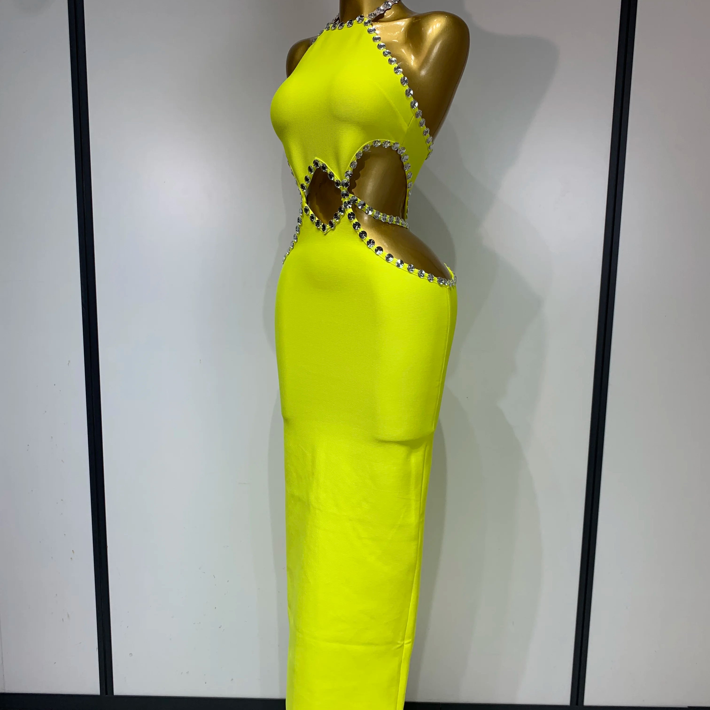 Women Luxury Sexy Backless Halter Beading Maxi Long Lemon Yellow Bandage Dress 2025 Elegant Evening Club Birthday Party Dress