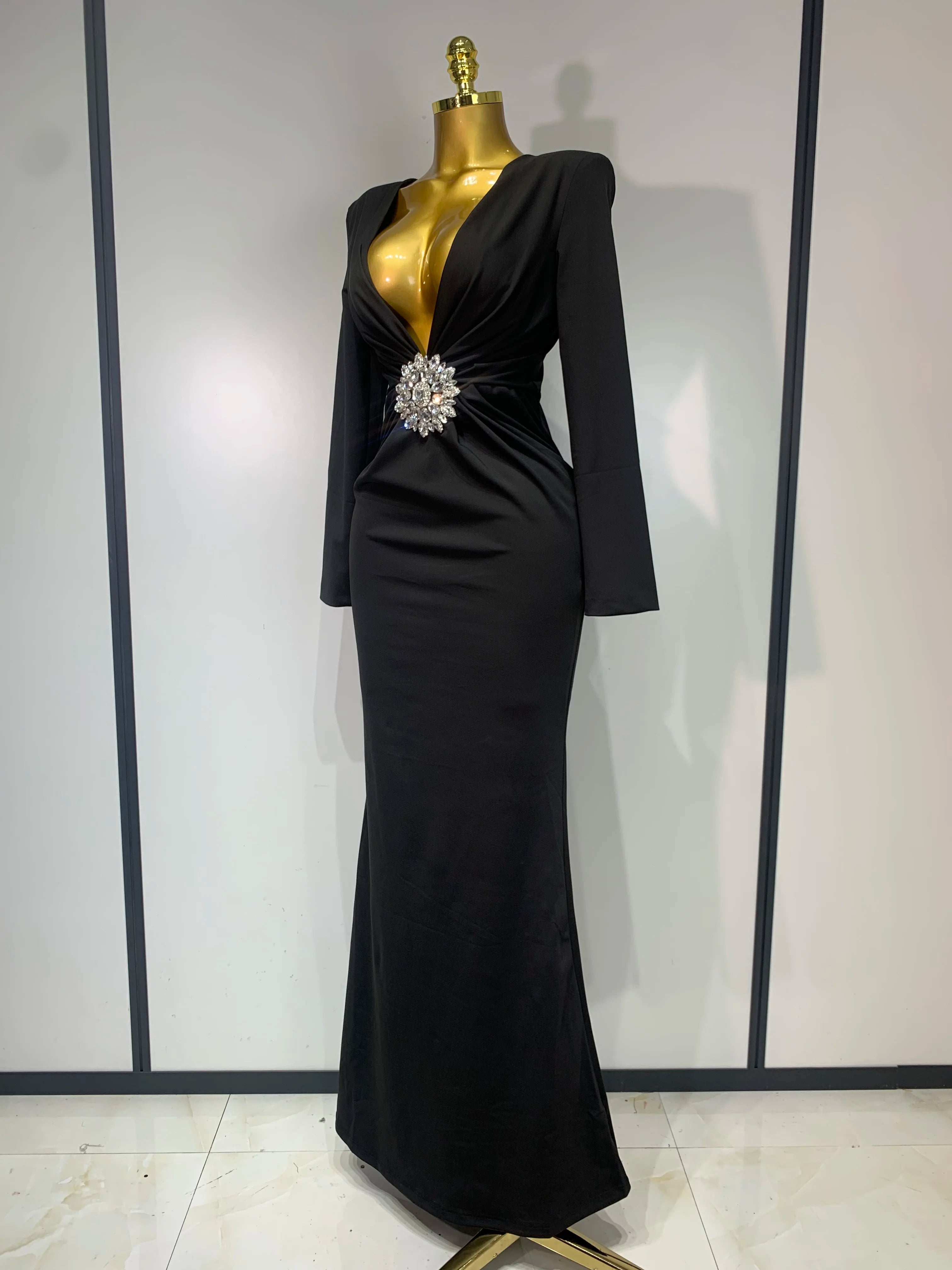 Vestido longo justo com diamante preto, feminino, sexy, decote em V profundo, mangas compridas, para festa de passarela, 2025, elegante, vestido de festa à noite