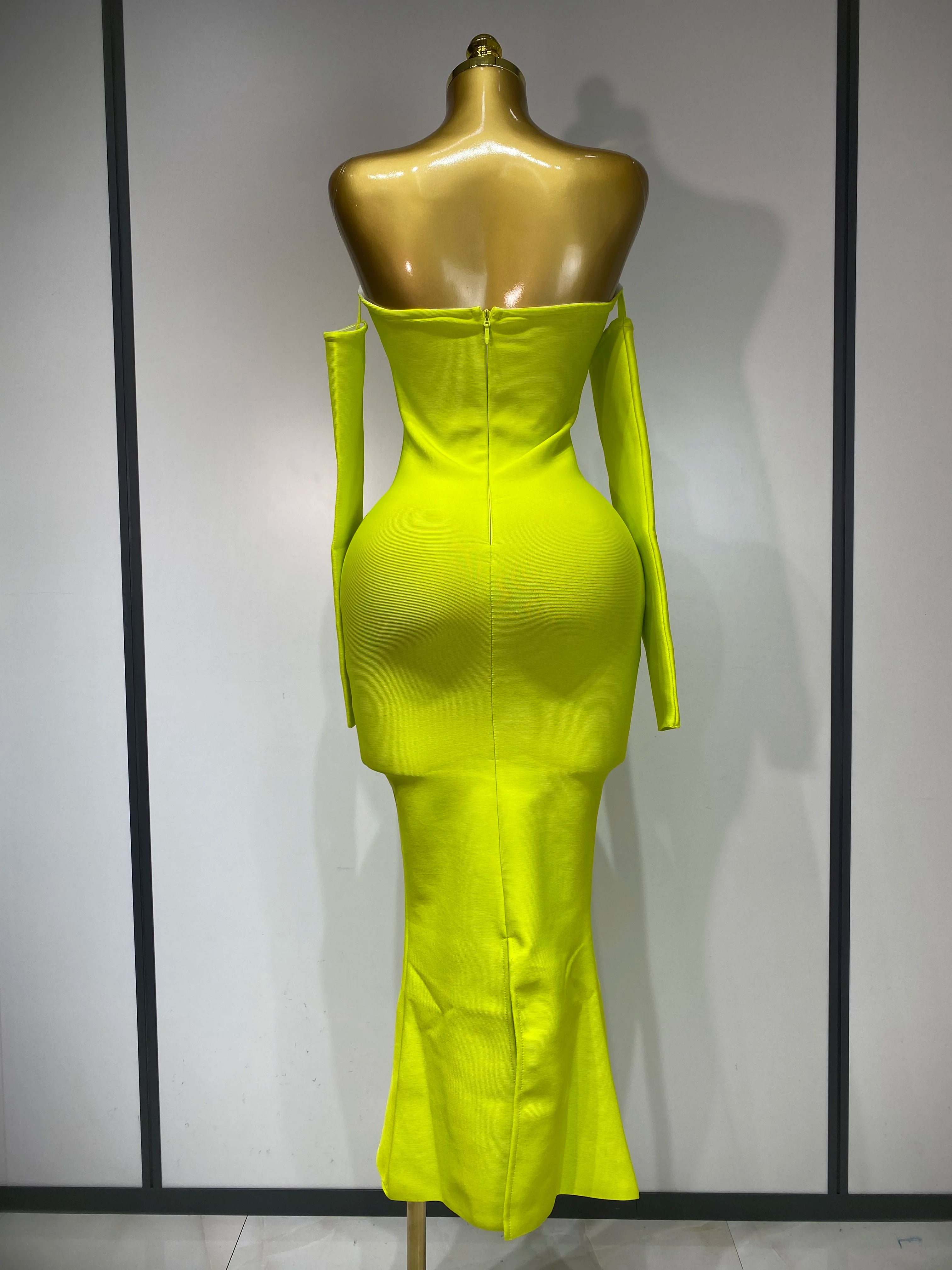 WomenSexy Off Shoulder Luxury Diamonds Long Bodycon Bandage Dress 2025 Celebrity Elegant Prom Gown Birthday Club Cocktail Dress