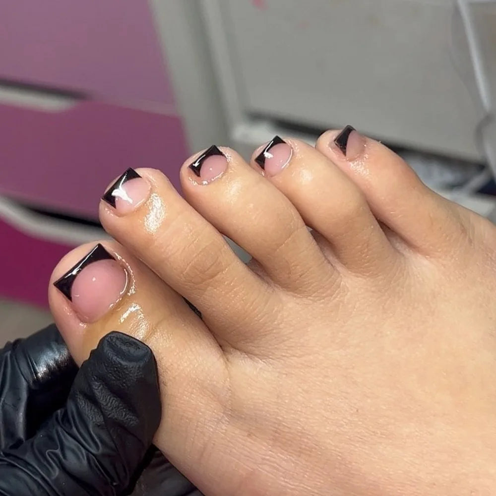 24Pcs Press on Toenails Butterfly Designs White French Tip Fake Nails for Feet Toes Simple Detachable False Nails Foot Nail Art