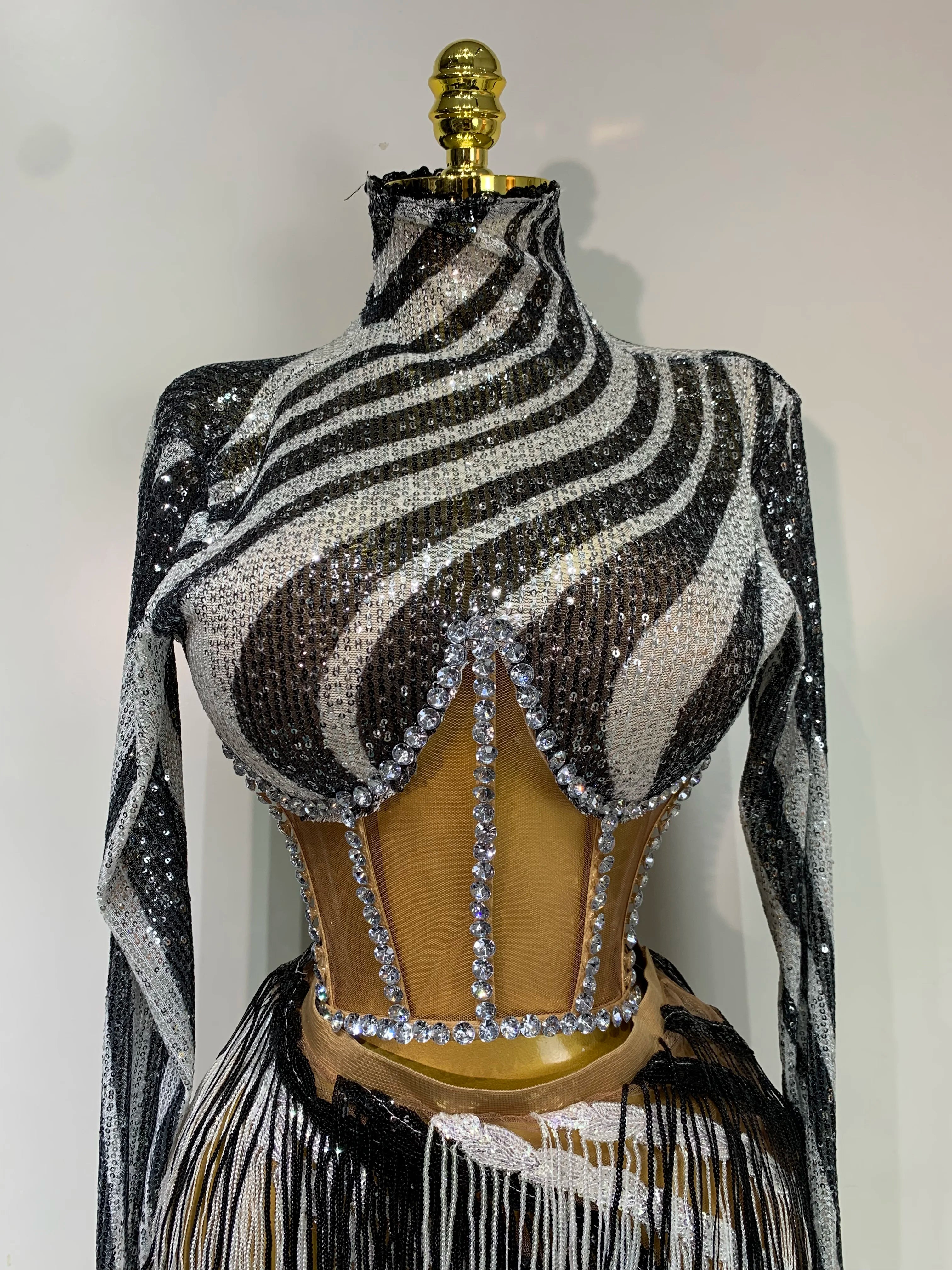 Sparkly Diamond Sequin Tassels Sexy Mesh Long Sleeved Two Piece Set Women Sexy Evening paty Birthday Nightclub Stage Costume