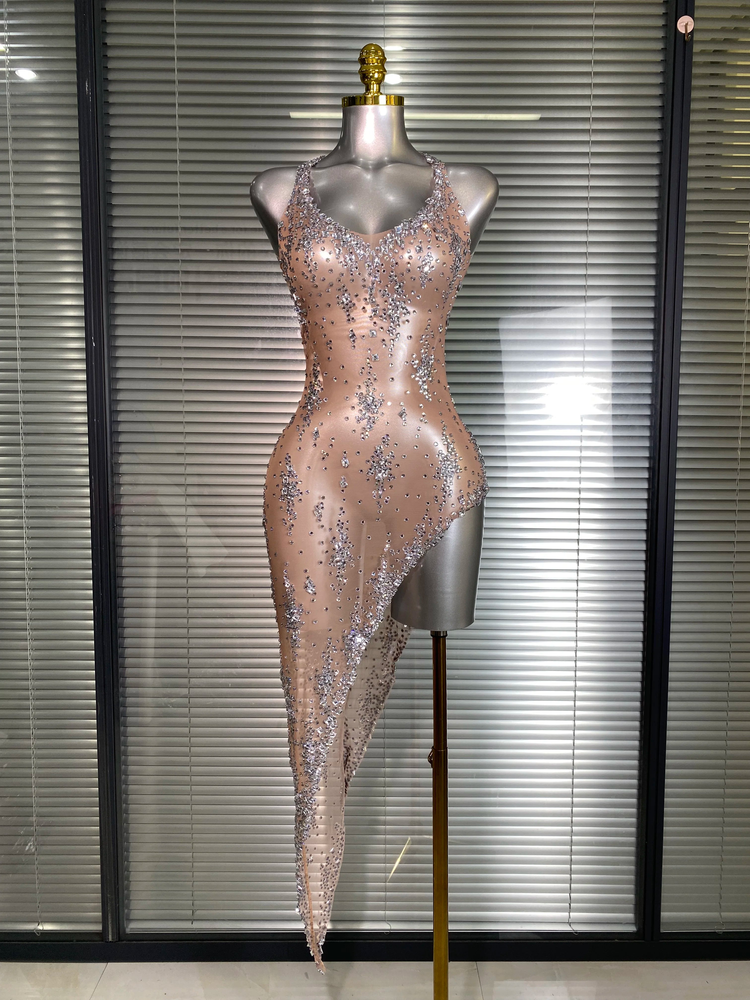 Women Sexy Mesh Crystal Diamonds Stretched Gold Shining Performance Costume Stage Dancer See Through Night Club Party Dress