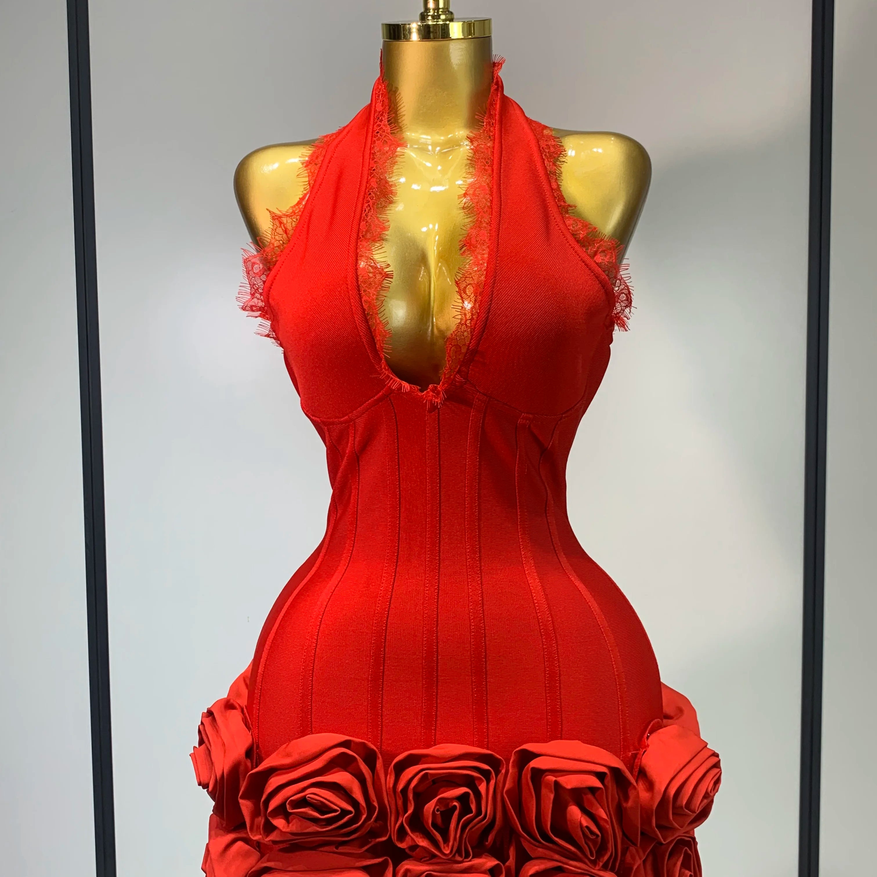 Elegant Women Sleeveless Sexy Halter Applique Bodycon Mini Bandage Dress Celebrity Fashion Nightclub Party Luxury Birthday Dress