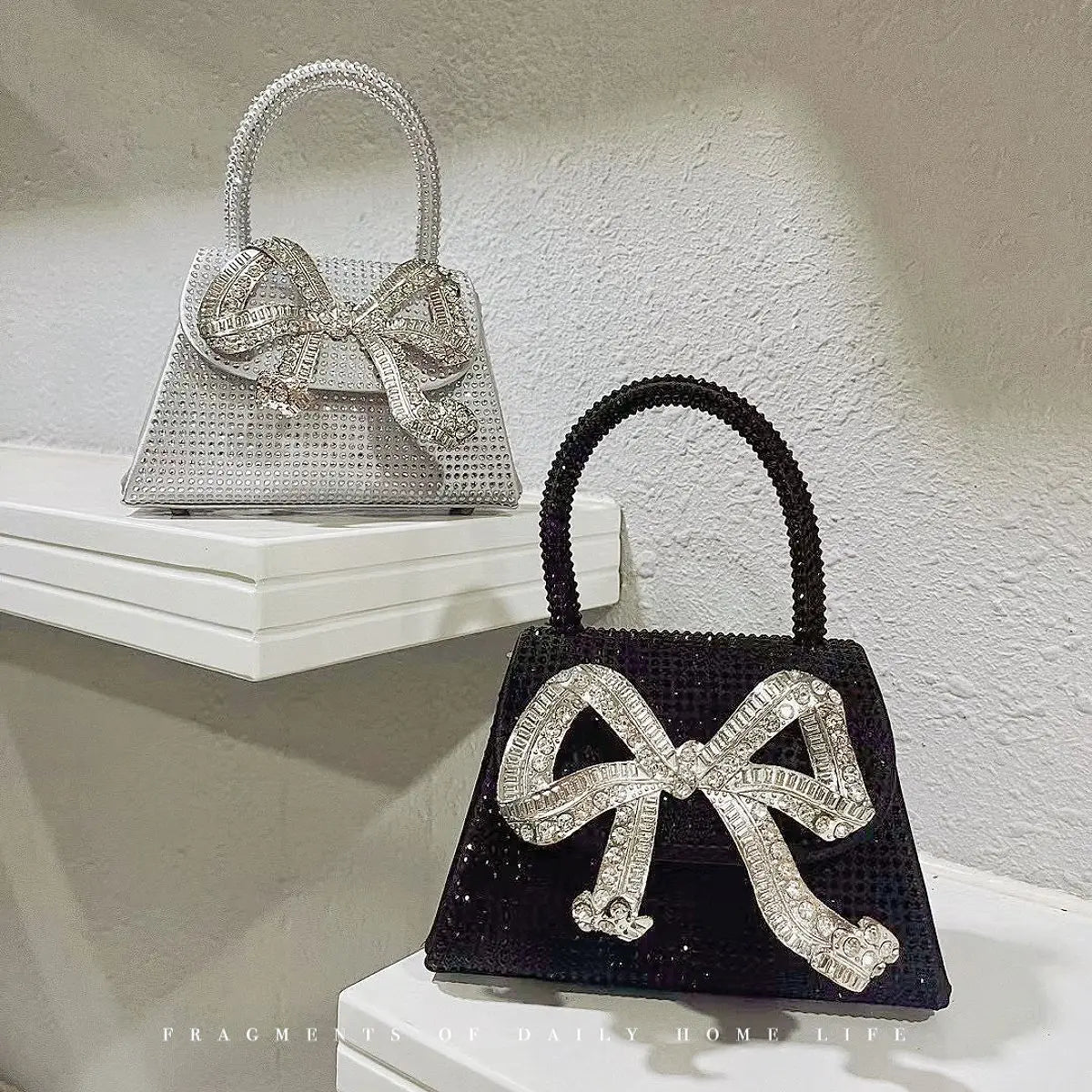 Fashion Rhinestone Bow Handbags Women Elegant Boutique Glittering Sequin Crossbody Bags Ladies Silver Purse