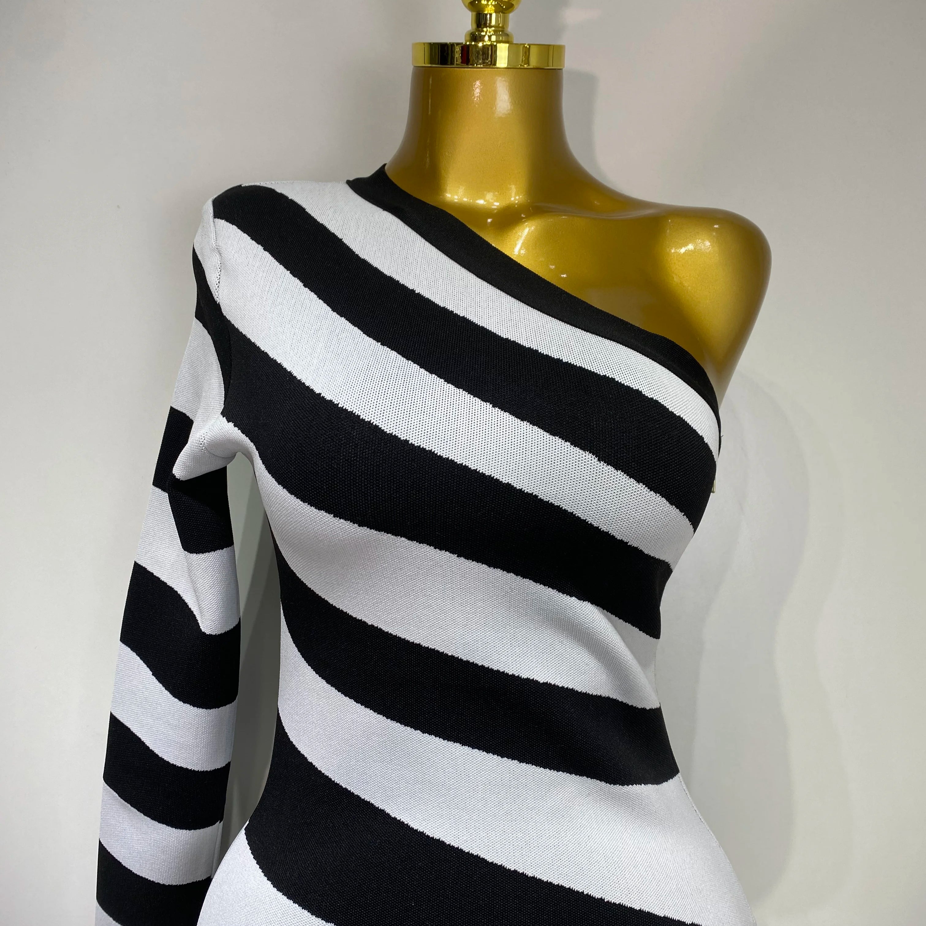 Luxury Birthday Dresses Women Sexy One Shoulder Striped High Split Jacquard Maxi Bandage Long Dress Elegant Evening Party Gown