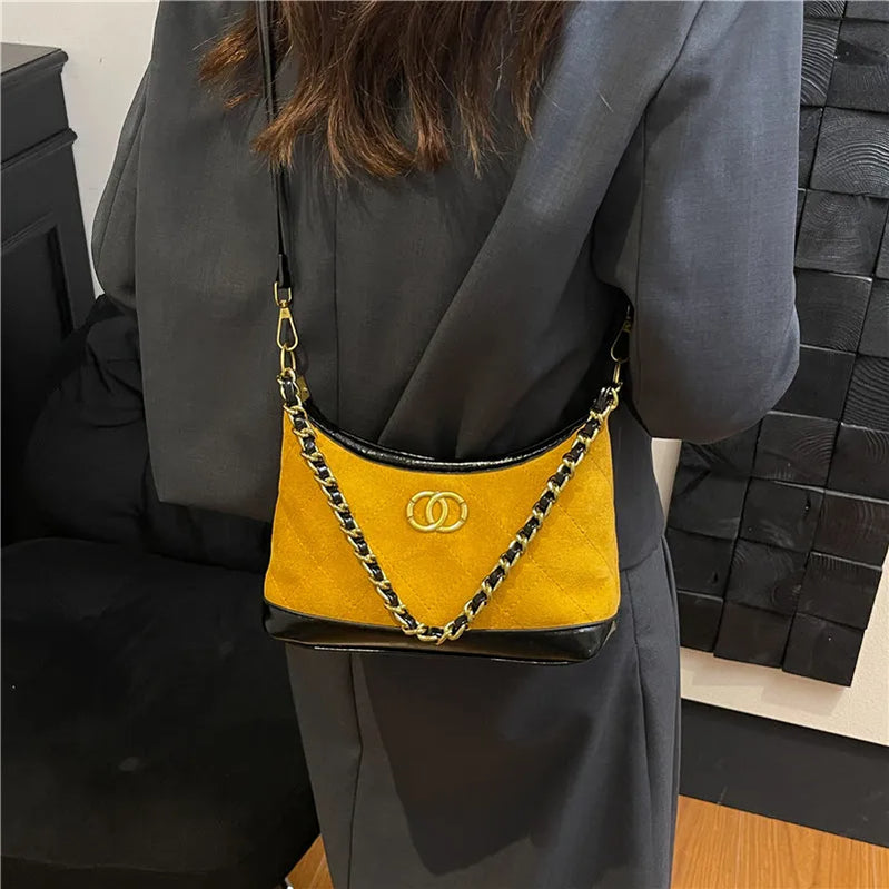 Casual Unique Clutch Handbag For Women With High-End Designer Paris Fashion And Solid Color Finish