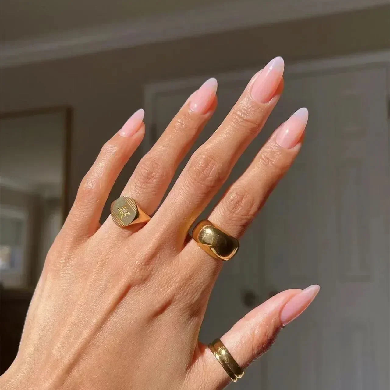 24Pc False Nails with Glue Almond Black Red Gradient Design Detachable Rhinestone Acrylic Fake Nail Long Stiletto Press on Nails