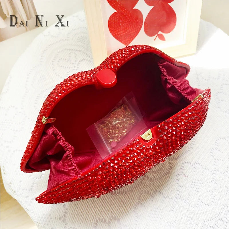Female Luxury Red Sexy Full Diamond Lips Shape Crystal Evening Bags Woman Clutches Wedding Evening Purse For Ladies