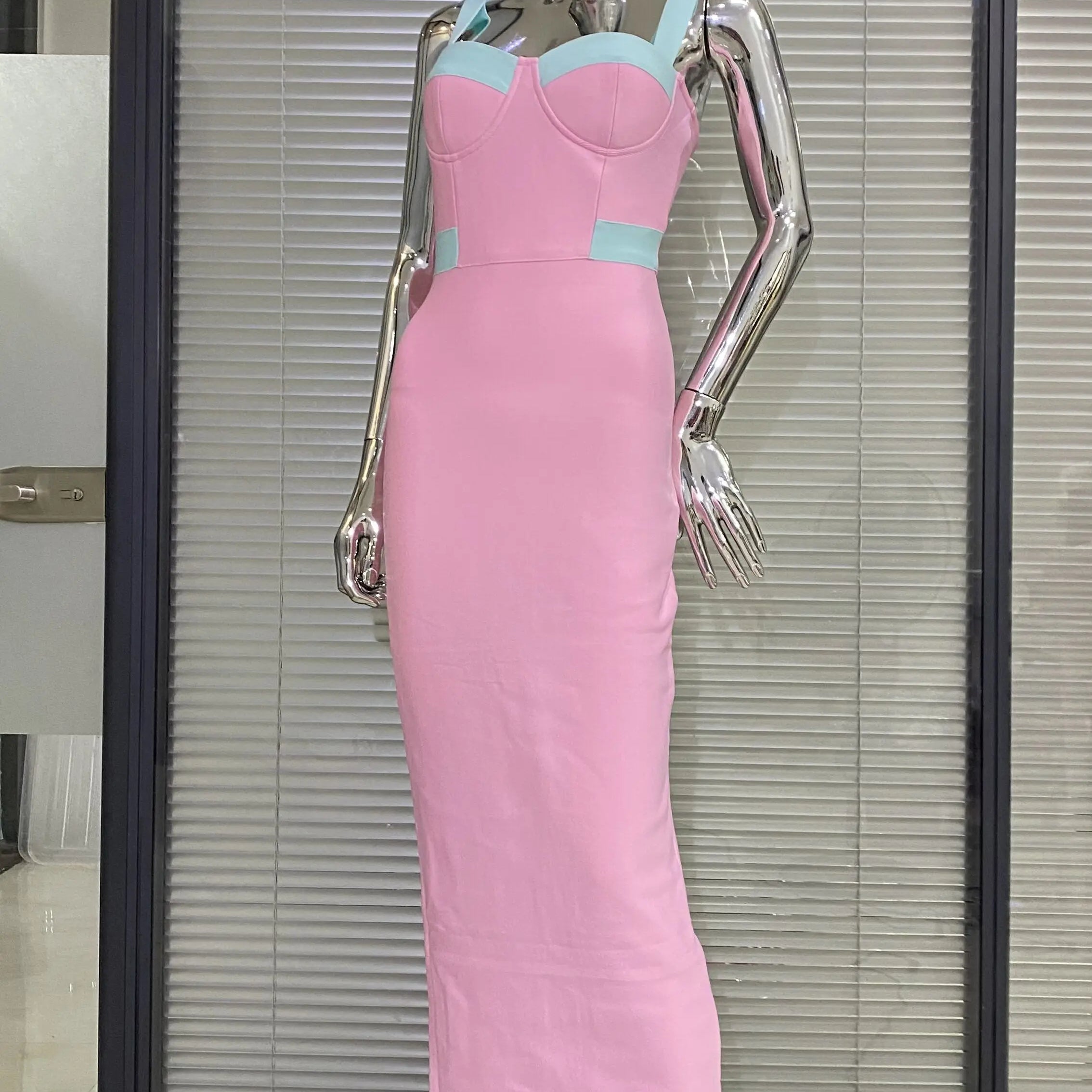 New Arrival Pink Color Sleeveless Spaghetti Strap Long Bandage Dress Graceful Woman Evening Party Dress Dinner Party Vestido