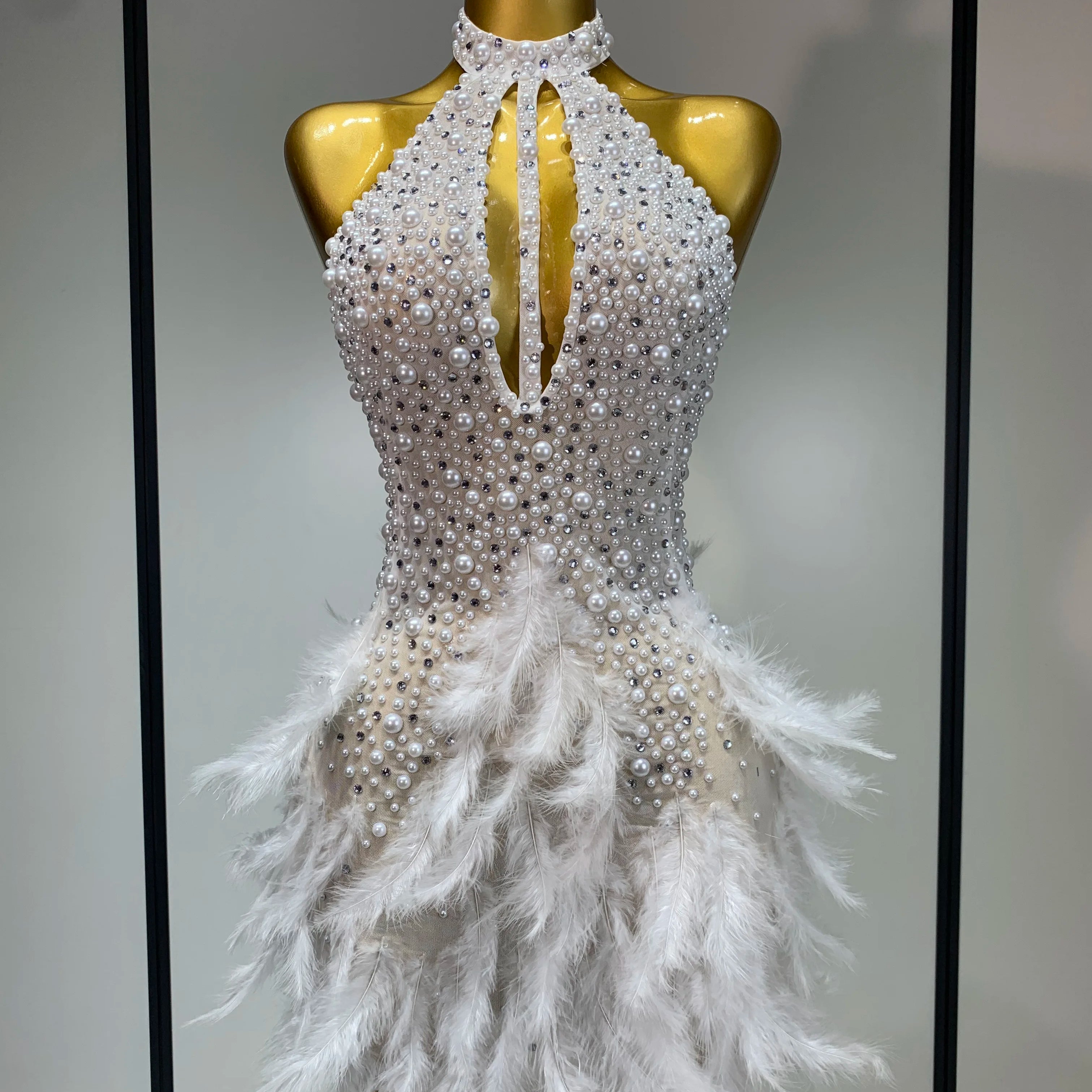 Luxury Rhinestones Pearls Halter Backless Short Feathers Dress Women Sexy Celebrate Birthday Dress Performance Dance Costume