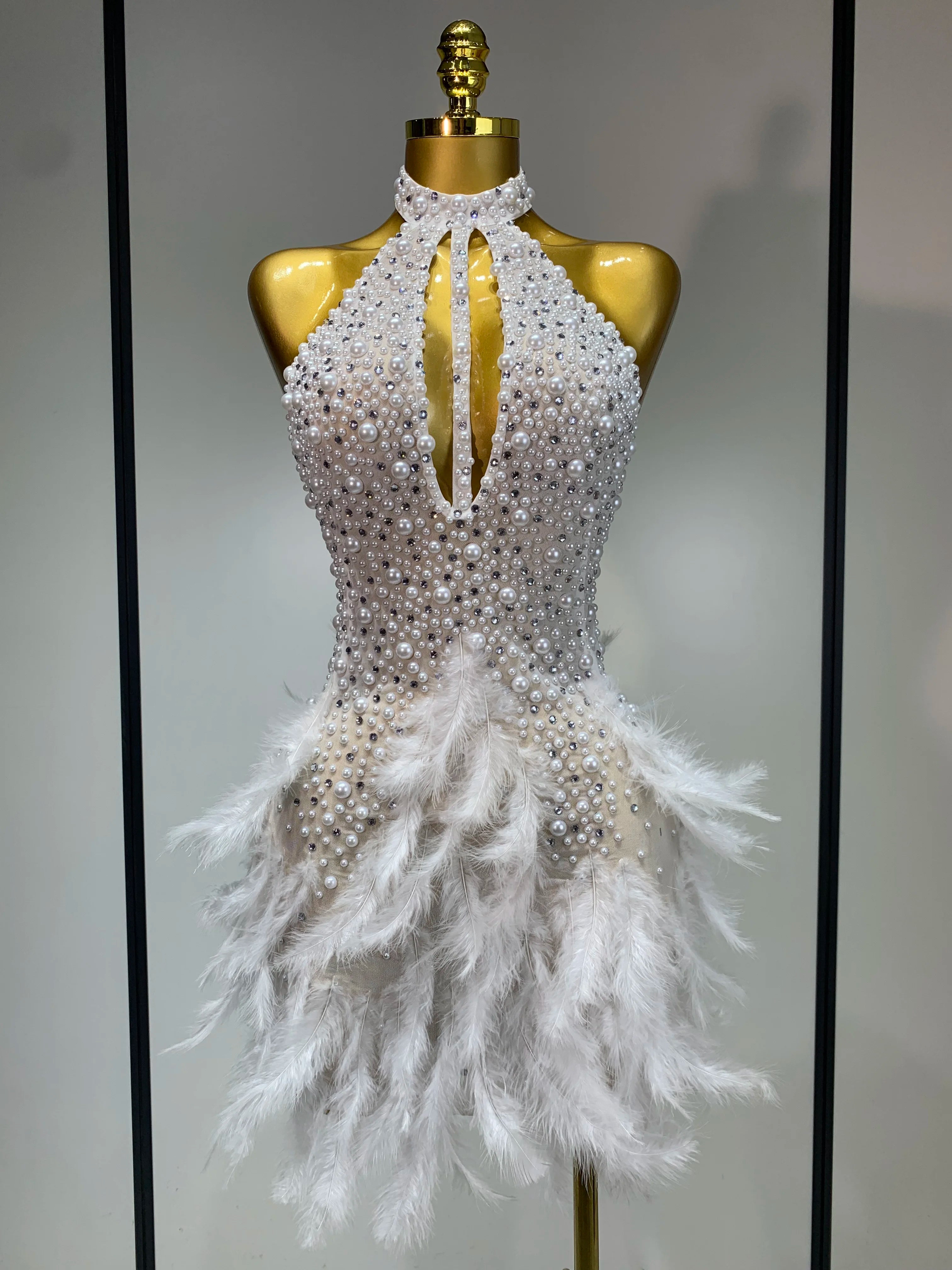 Luxury Rhinestones Pearls Halter Backless Short Feathers Dress Women Sexy Celebrate Birthday Dress Performance Dance Costume