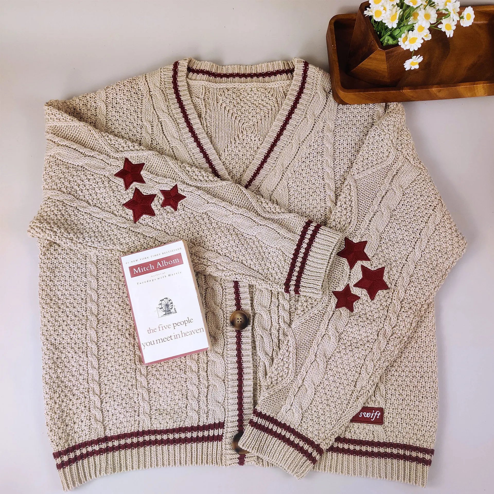 Women's Comfortable Autumn and Winter Knitted Embroidered Cardigan Temperament Age Reduction Loose Casual Sweater Coat Red