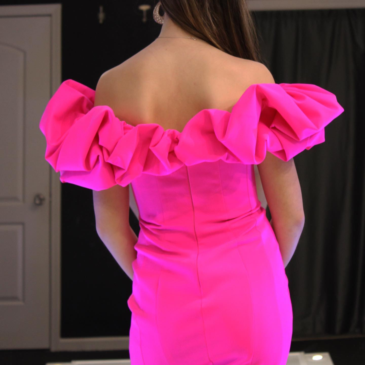 Music Festival Party Dress 2021 Sexy Sheath Cocktail Hoco Mini Club Wear Gown Off-the-Shoulder Zipper Back Satin Christmas Fuchsia