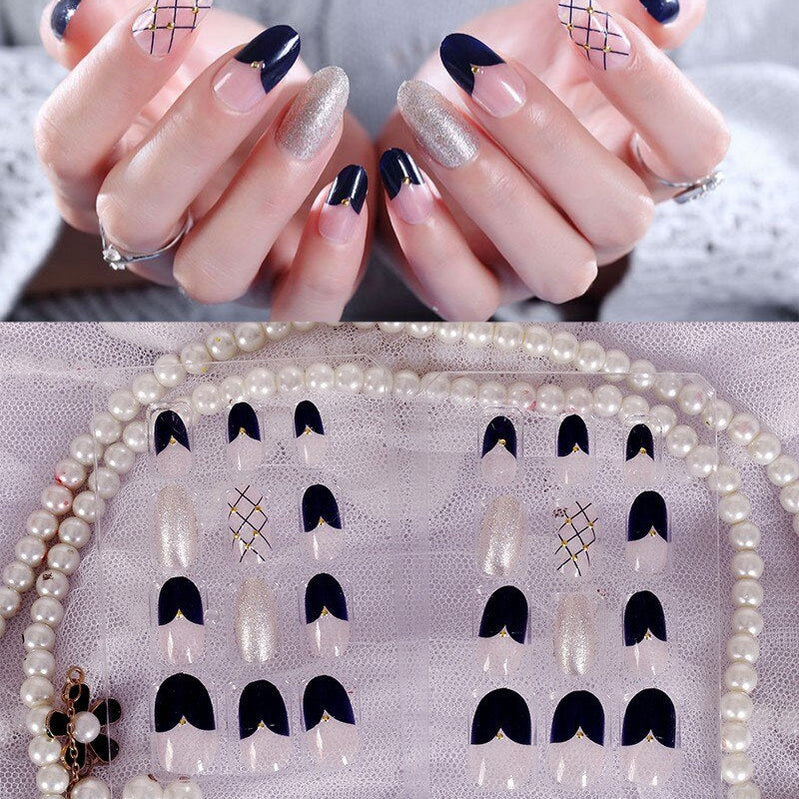 24Pcs/Set Fake Nails Press on Girls Finger Beauty False Nail Art Tips Bright Shining 3D Diamond Full Cover French Nail Art Tips AL137