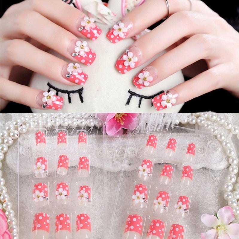 24Pcs/Set Fake Nails Press on Girls Finger Beauty False Nail Art Tips Bright Shining 3D Diamond Full Cover French Nail Art Tips AL03