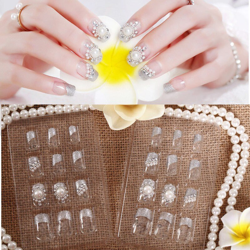 24Pcs/Set Fake Nails Press on Girls Finger Beauty False Nail Art Tips Bright Shining 3D Diamond Full Cover French Nail Art Tips AL12