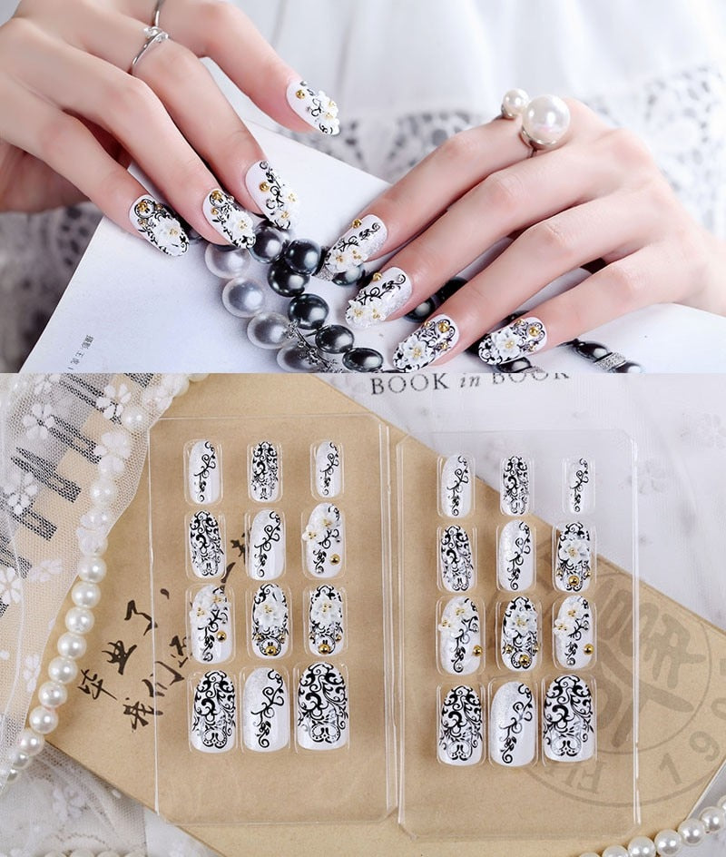 24Pcs/Set Fake Nails Press on Girls Finger Beauty False Nail Art Tips Bright Shining 3D Diamond Full Cover French Nail Art Tips AL31