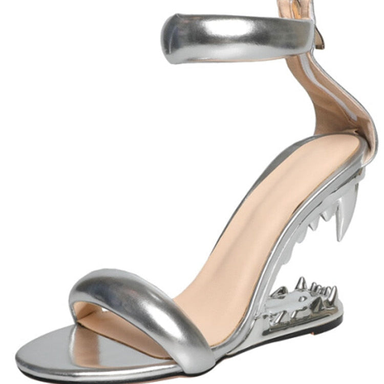 Fashion Metal Teeth Shaped Heel Sandals Round Toe Back Zipper Women's Dress Large Women's Sandals Summer silvery3