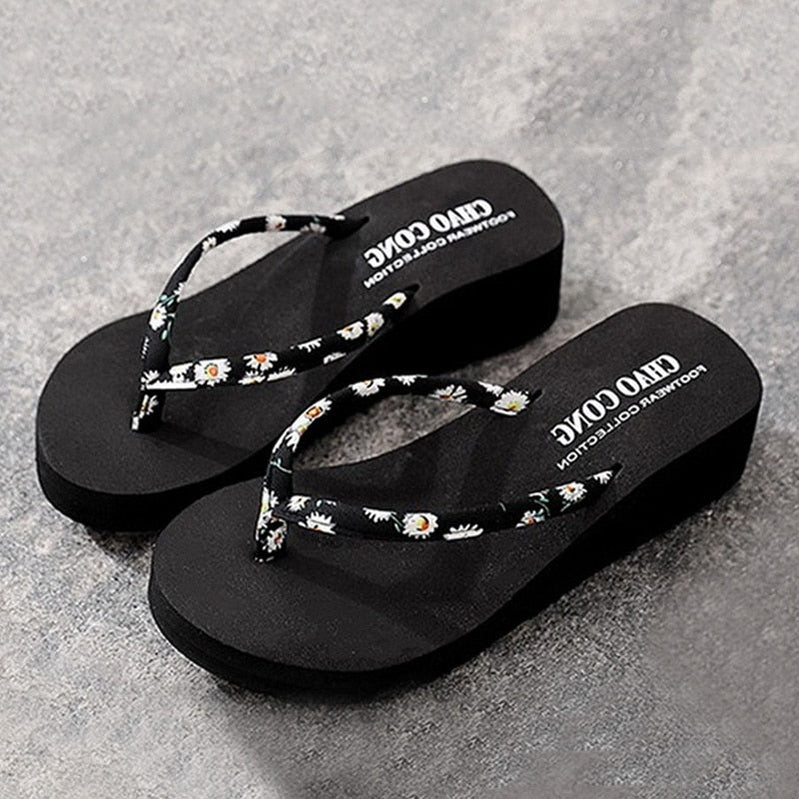 Summer Women Slippers Cute Clip Toe Flip Flops Shoes Female Platform Outdoor Fashion Beach Sandals Ladiew Casual Flat Slides Black2