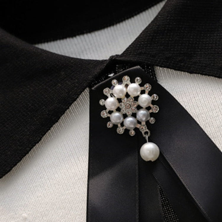 Small Fragrance Fall Winter Knitted Sweater Dress Women Bow Tie Buttons Vintage Party Mini Dress Elegant Casual Chic Robe Femme