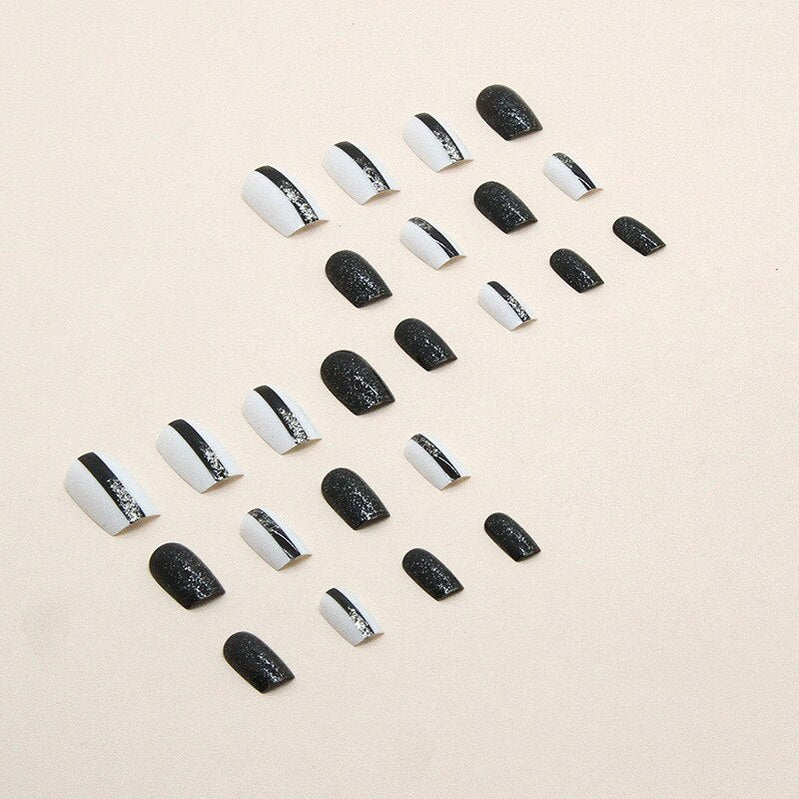 Reusable Adhesive Nail Short False Nails Press On Nails Tips Nails Fake Manicure With Glue Decorated False Nails