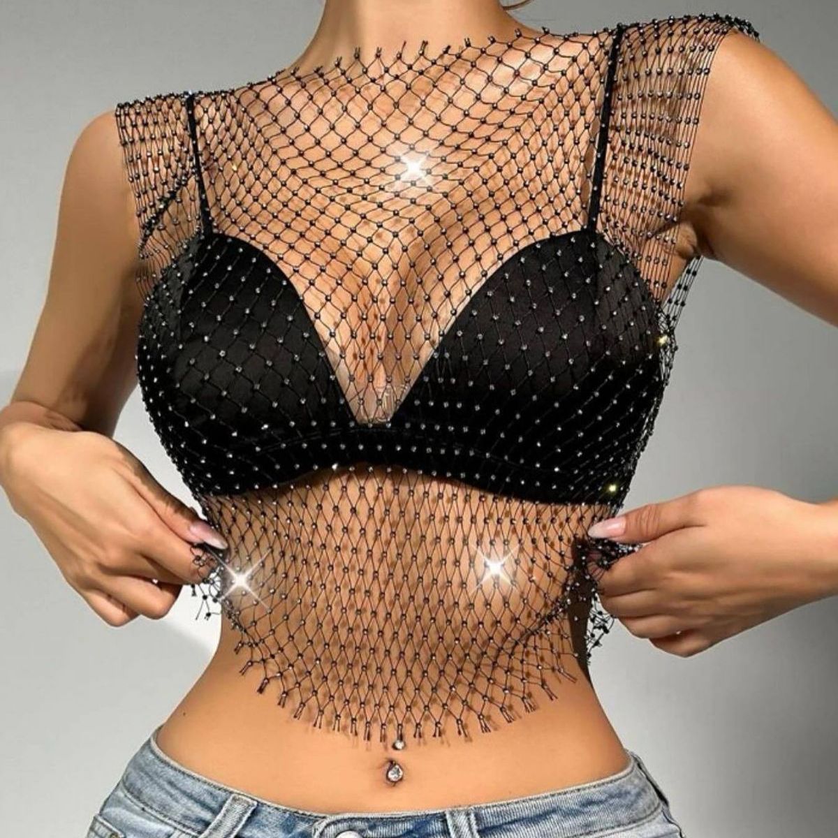 Femmes Résille Strass Haut Court 2023 D'été Sexy Maille Haute Élastique Noir Blanc Chemise Net Voir À Travers Rave Diamant Débardeur