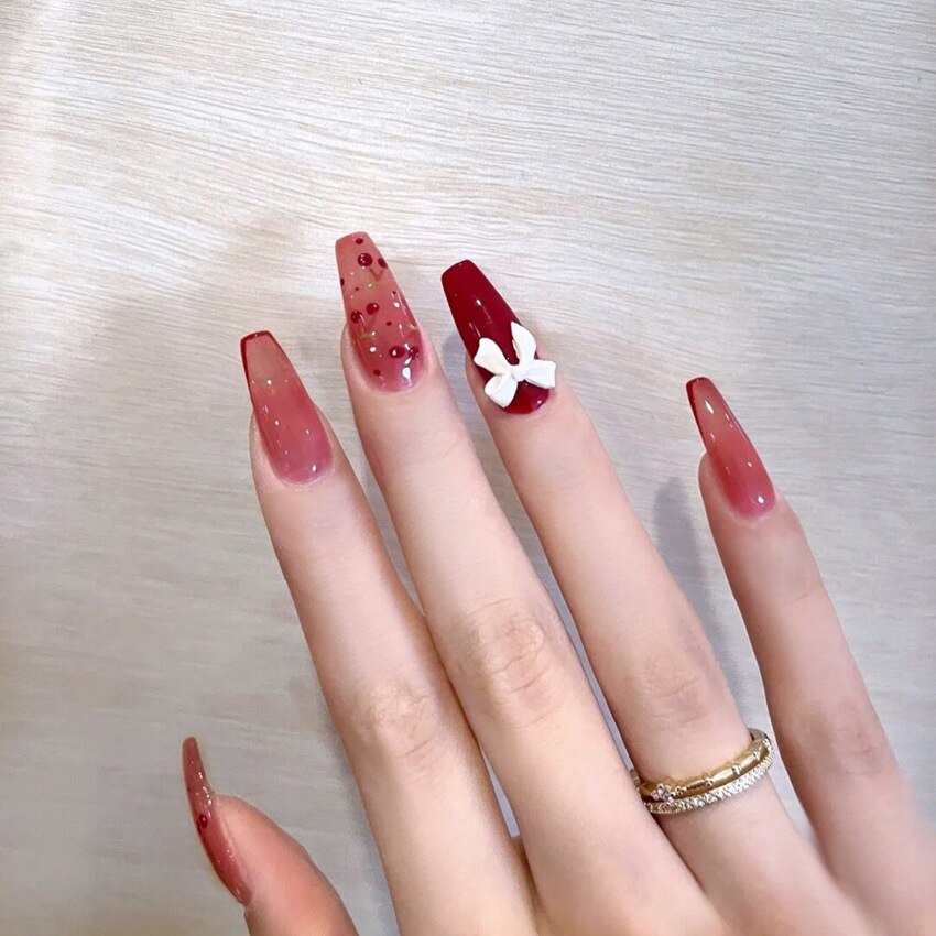 24Ps Childlike Fake Nails With Glue Cute Kawaii Personality Stick On Nails False Girls Short Press On Nail Art DIY Manicure Tool Nails With Glue X31