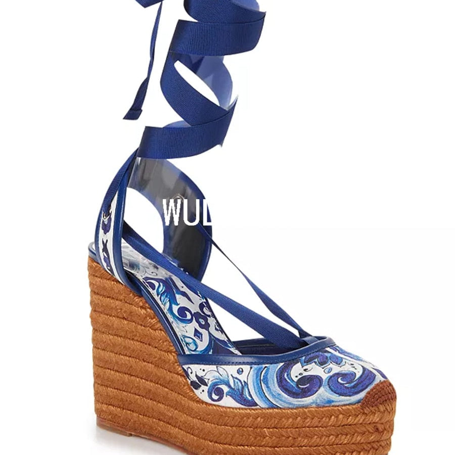 Women Woven Wedge Sandals Blue White Flower Print Graffiti Straw Butterfly Hollow High Heels Ankle Ribbon Wrapping Casual Shoes