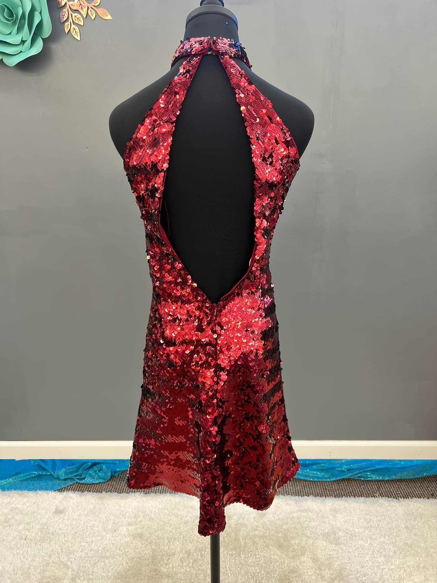 Halter Keyhole Mini Cocktail NYE Dress Burgundy Sequins Lady Formal Event Party Gown Sexy Club Night Graduation Hoco Gala