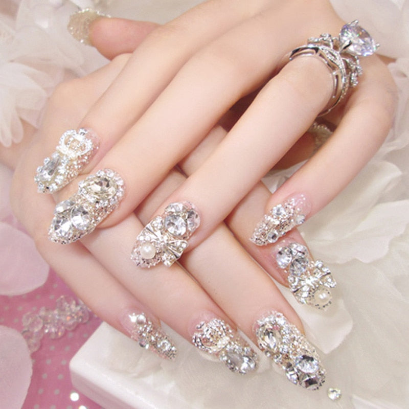 24Pcs/box Luxe Shining Rhinestone Wedding False Nails Transparent Glitter Gems Crown Designed Square Full Short Fake Art Bride