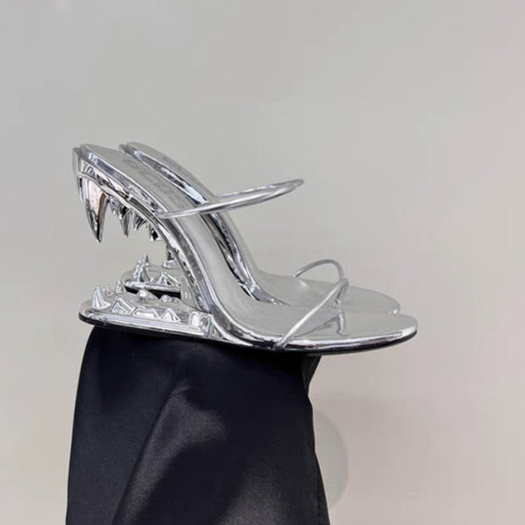 Fashion Metal Teeth Shaped Heel Sandals Round Toe Back Zipper Women's Dress Large Women's Sandals Summer silvery 1
