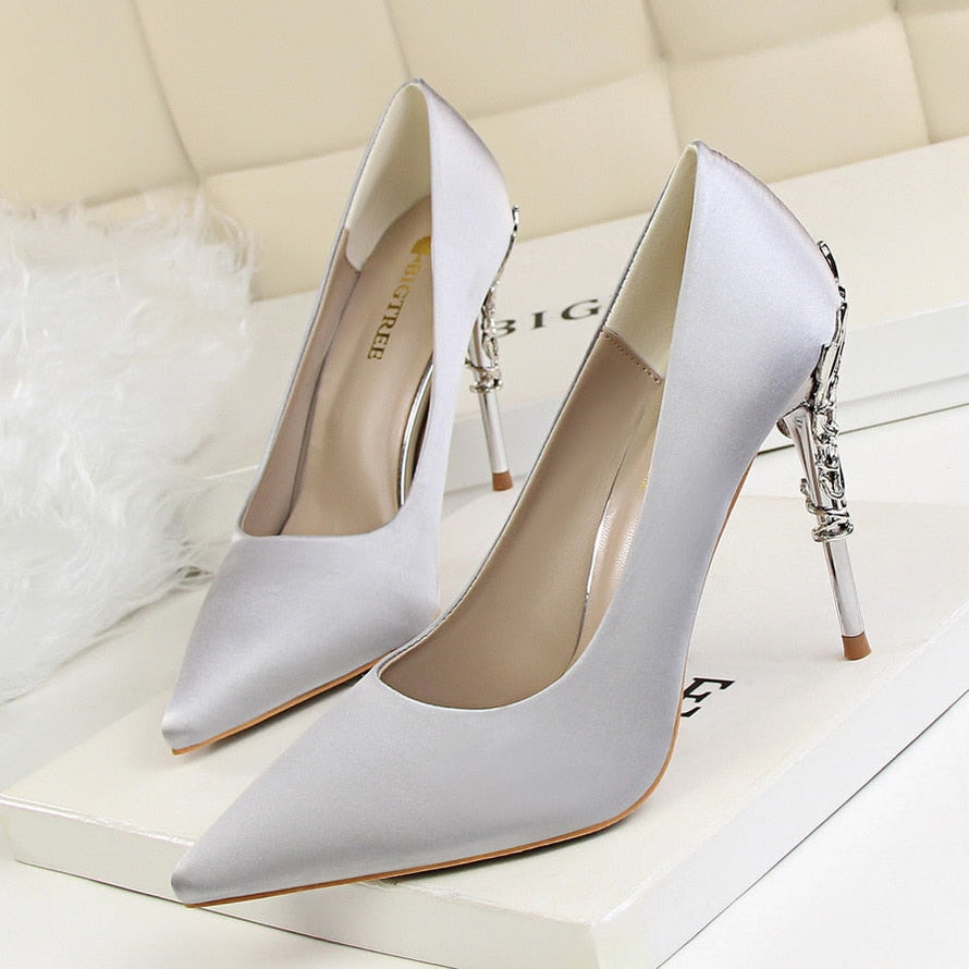 Luxury 10cm High Heels Woman Metal Carving Heels Satin Silk Dress Pumps Lady Wedding Bridal Scarpin Catwalk Green Wine Red Shoes Gray 10cm