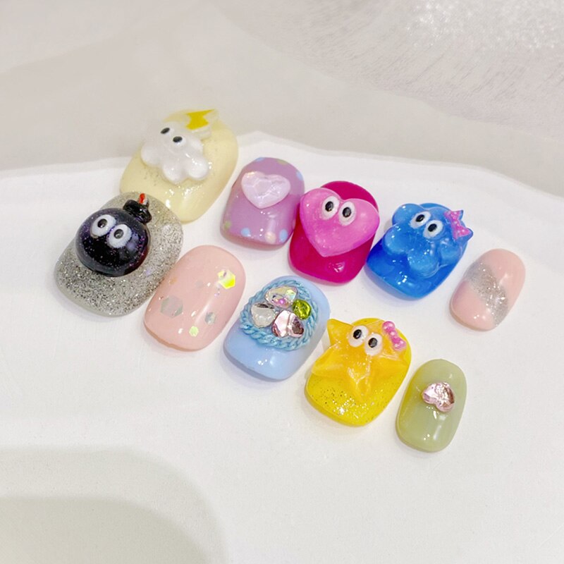 Cute Kawaii Korean Wearable Artificial Nails Handmade French False Tips Short Oval Cover Manicuree Decoration Press On Nails DBA-M